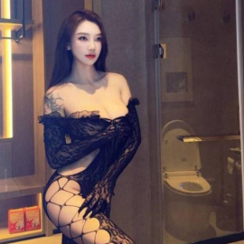 南城车模身材铭铭