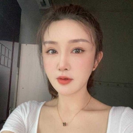 丰胸美臀的小少妇