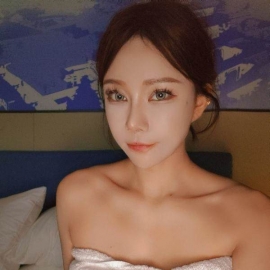 短发少女翻云覆雨