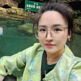 钟楼服务系御姐