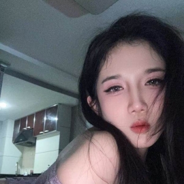 大胸漂亮年轻小姐姐